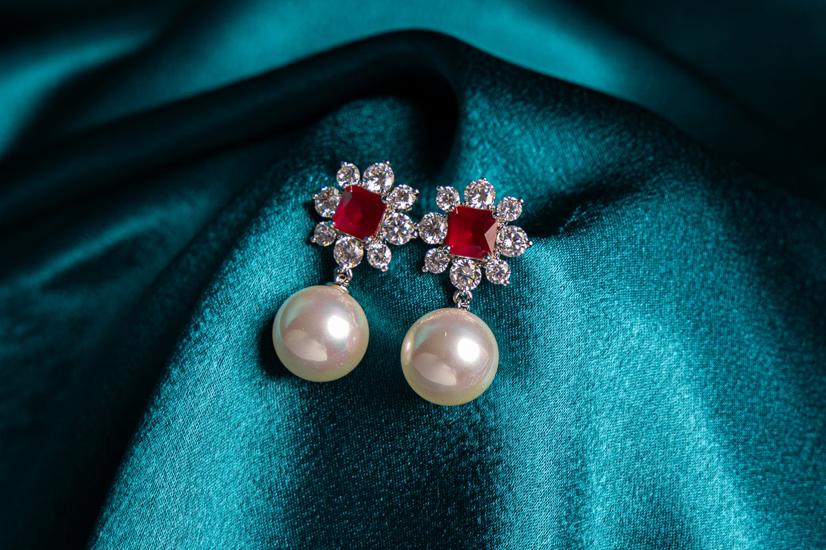 Pearl Drop Earrings – Elegant Dangle Earrings for Women